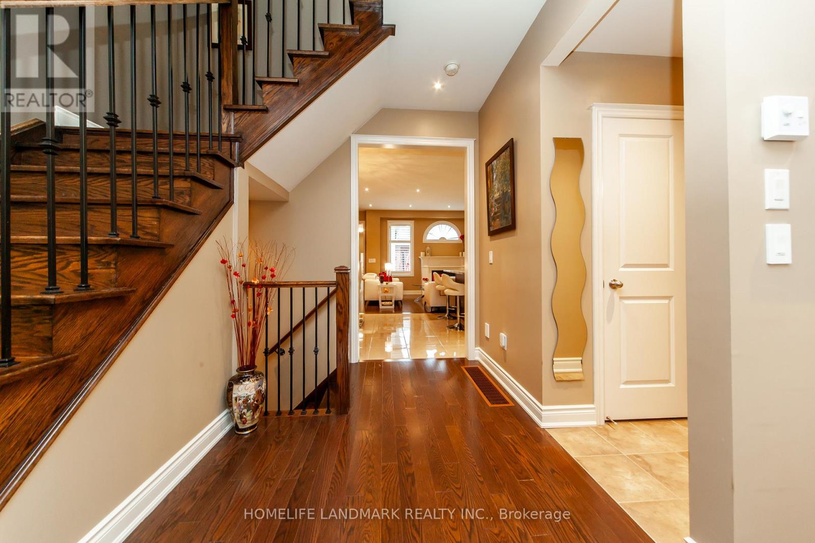 3077 Neyagawa Boulevard W, Oakville (Go Glenorchy), Ontario  L6M 4L7 - Photo 4 - W12861508