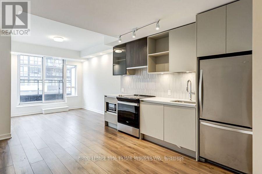 324 - 395 Dundas Street W, Oakville (Go Glenorchy), Ontario  L8M 4M2 - Photo 4 - W12861528