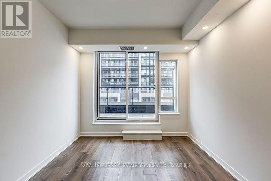 324 - 395 Dundas Street W, Oakville (Go Glenorchy), Ontario  L8M 4M2 - Photo 5 - W12861528