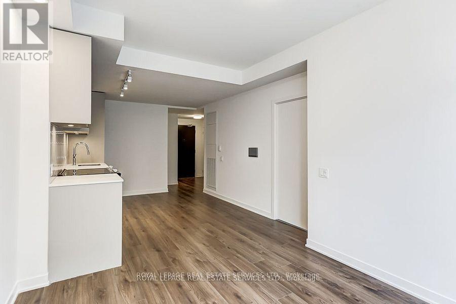 324 - 395 Dundas Street W, Oakville (Go Glenorchy), Ontario  L8M 4M2 - Photo 6 - W12861528