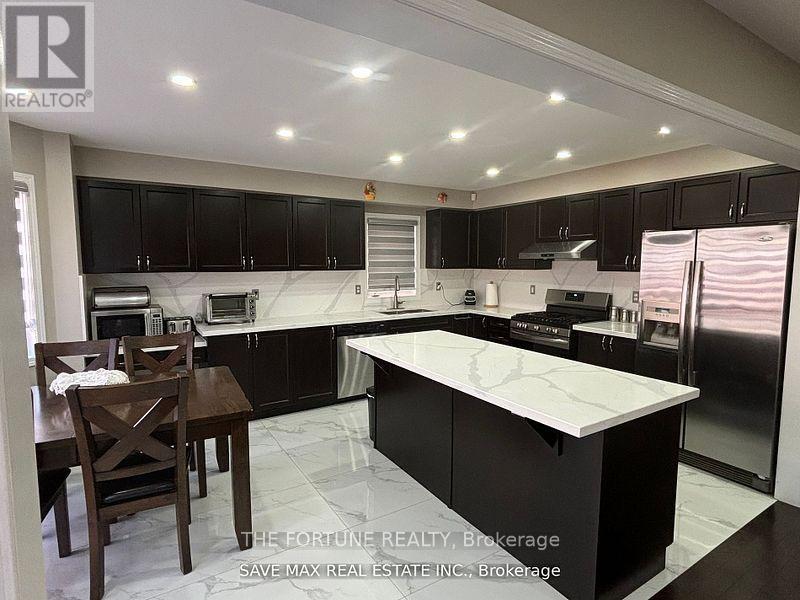 66 Seascape(Upper) Crescent, Brampton (Bram East), Ontario  L6P 3C5 - Photo 10 - W12861576