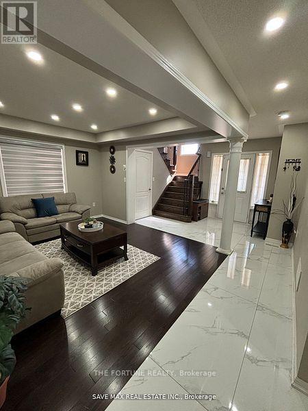 66 Seascape(Upper) Crescent, Brampton (Bram East), Ontario  L6P 3C5 - Photo 12 - W12861576