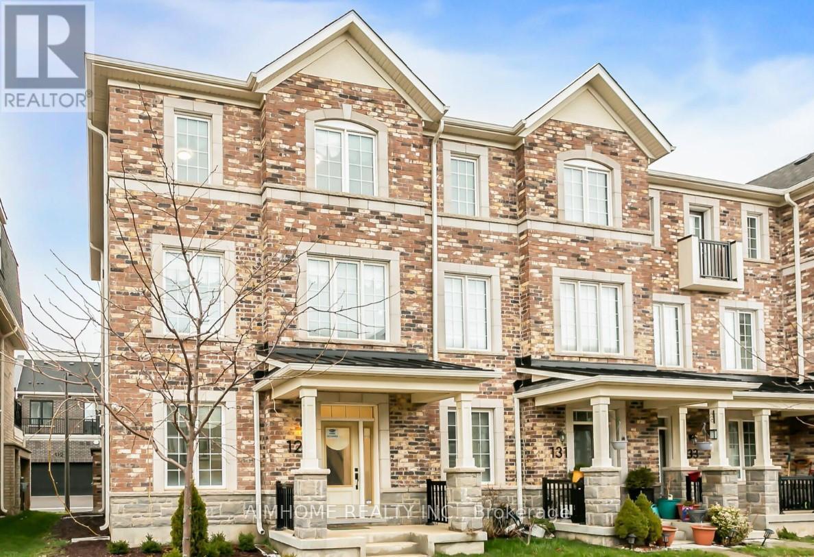 129 STORK STREET, oakville (go glenorchy), Ontario