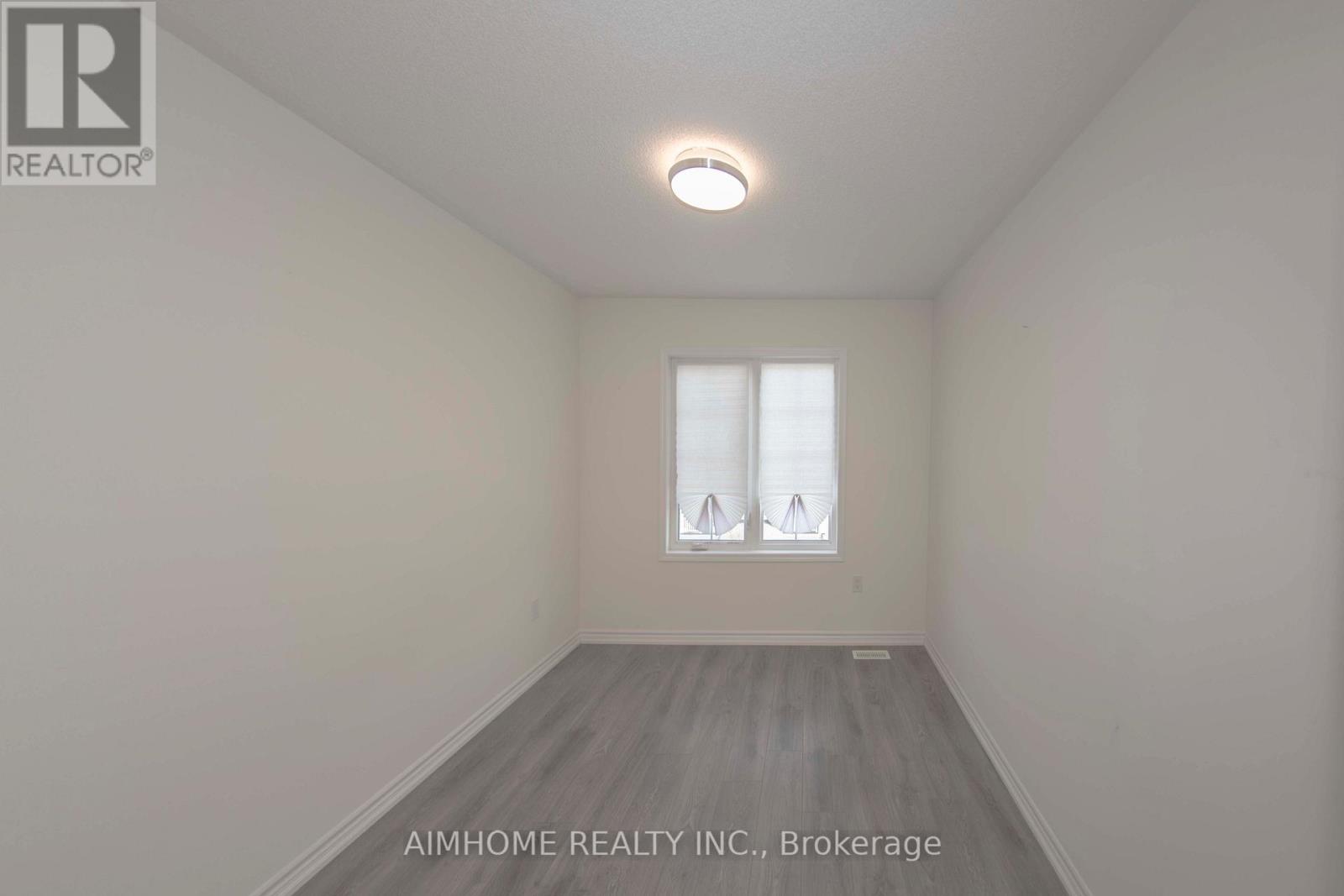 129 Stork Street, Oakville (Go Glenorchy), Ontario  L6H 0X8 - Photo 14 - W12861614