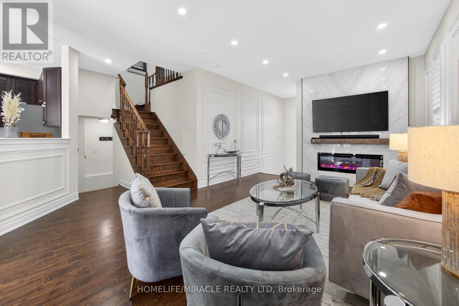 9 Baby Pointe Trail, Brampton (Northwest Brampton), Ontario  L7A 0W1 - Photo 11 - W12861714