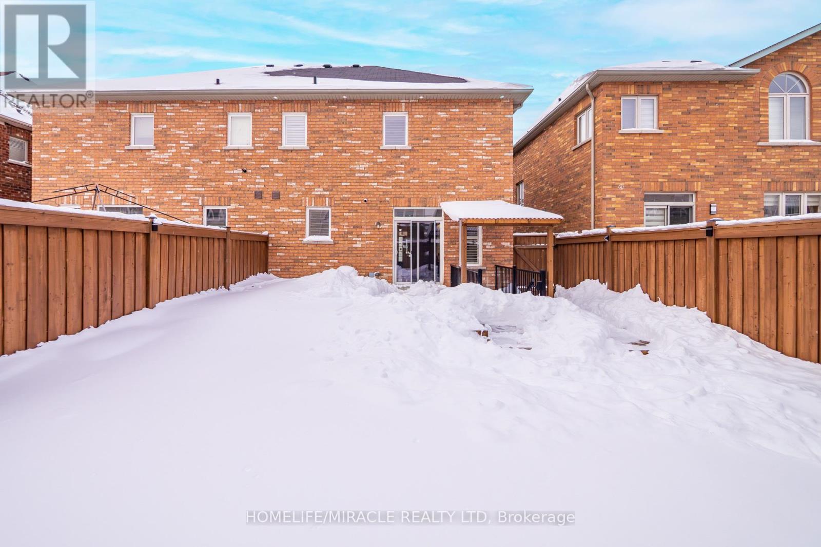 9 Baby Pointe Trail, Brampton (Northwest Brampton), Ontario  L7A 0W1 - Photo 48 - W12861714