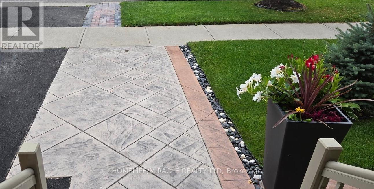 9 Baby Pointe Trail, Brampton (Northwest Brampton), Ontario  L7A 0W1 - Photo 49 - W12861714