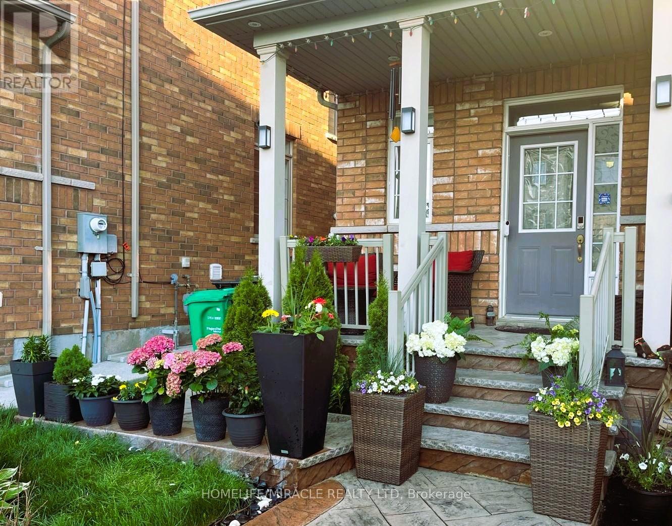 9 Baby Pointe Trail, Brampton (Northwest Brampton), Ontario  L7A 0W1 - Photo 50 - W12861714