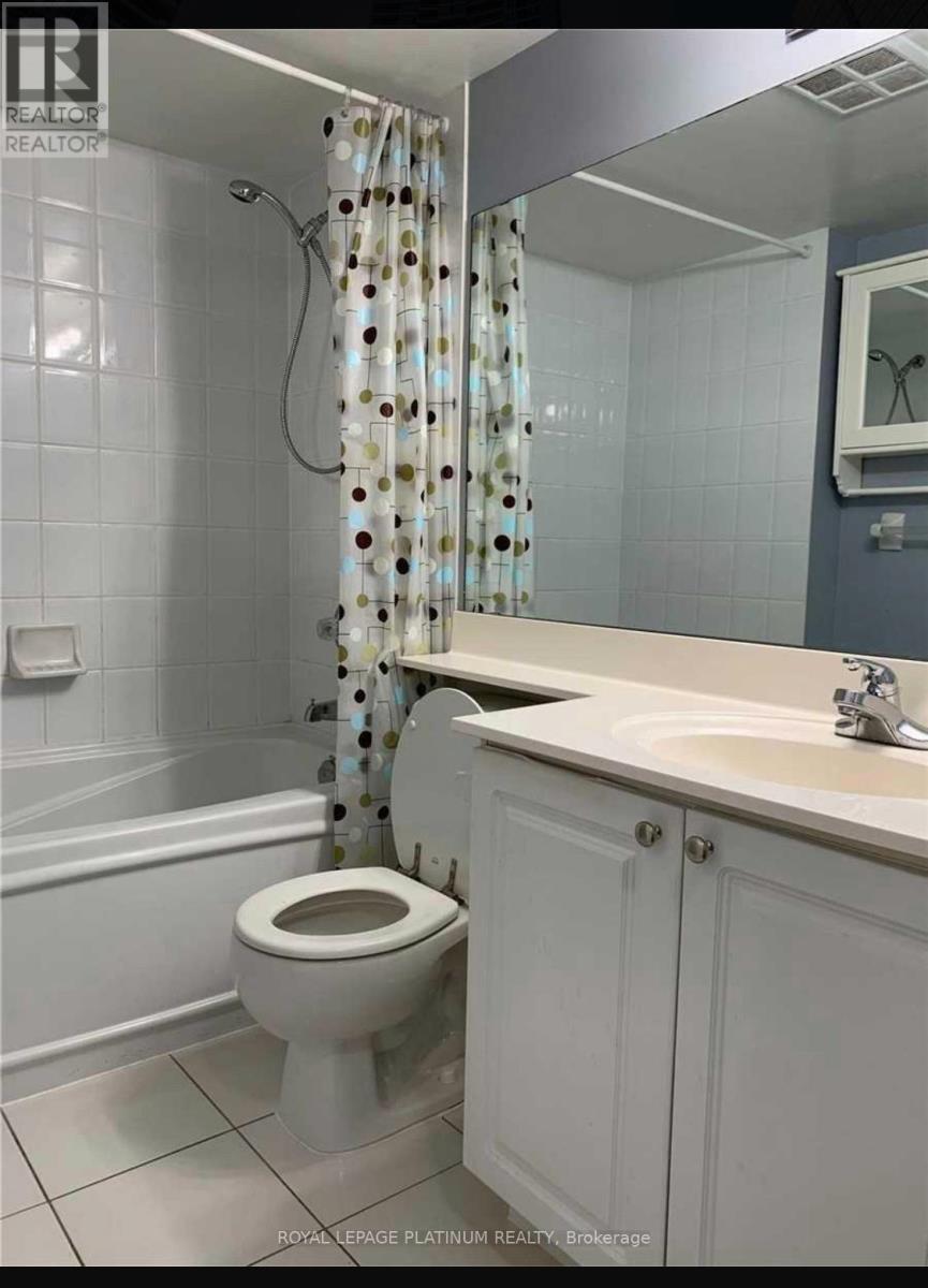 405 - 33 Elm Drive W, Mississauga (City Centre), Ontario  L5B 4M2 - Photo 10 - W12861762