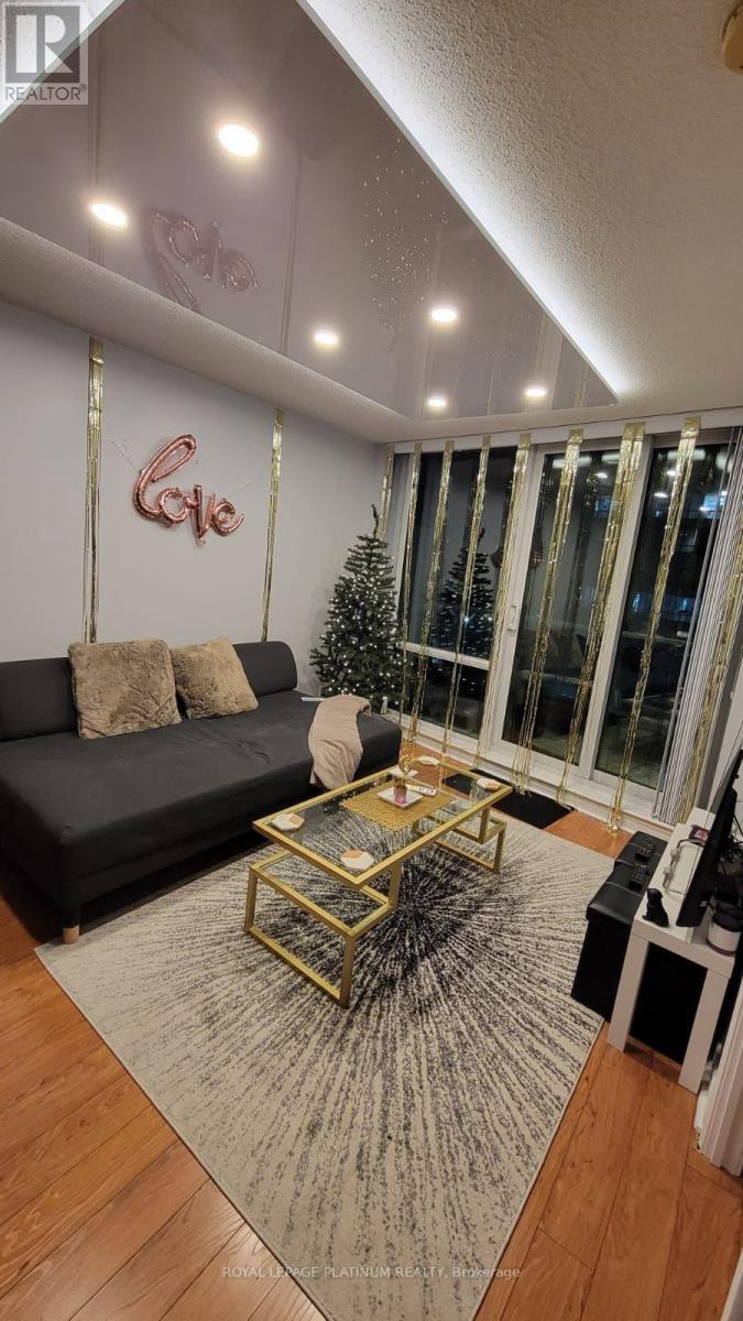 405 - 33 Elm Drive W, Mississauga (City Centre), Ontario  L5B 4M2 - Photo 6 - W12861762