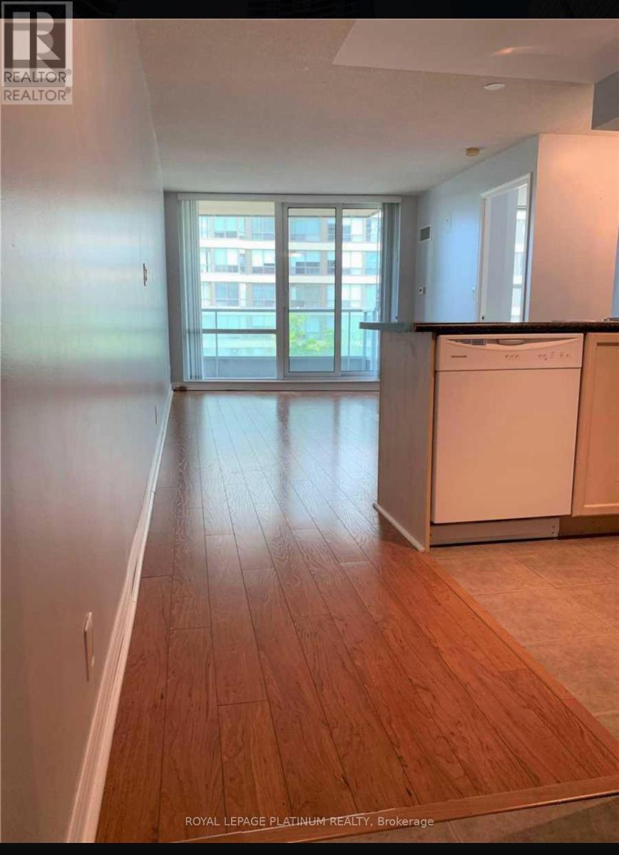 405 - 33 Elm Drive W, Mississauga (City Centre), Ontario  L5B 4M2 - Photo 8 - W12861762