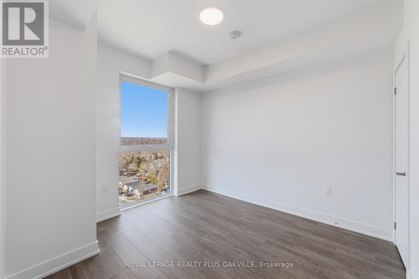 1212 - 2088 James Street, Burlington (Brant), Ontario  L7R 0H2 - Photo 11 - W12861772