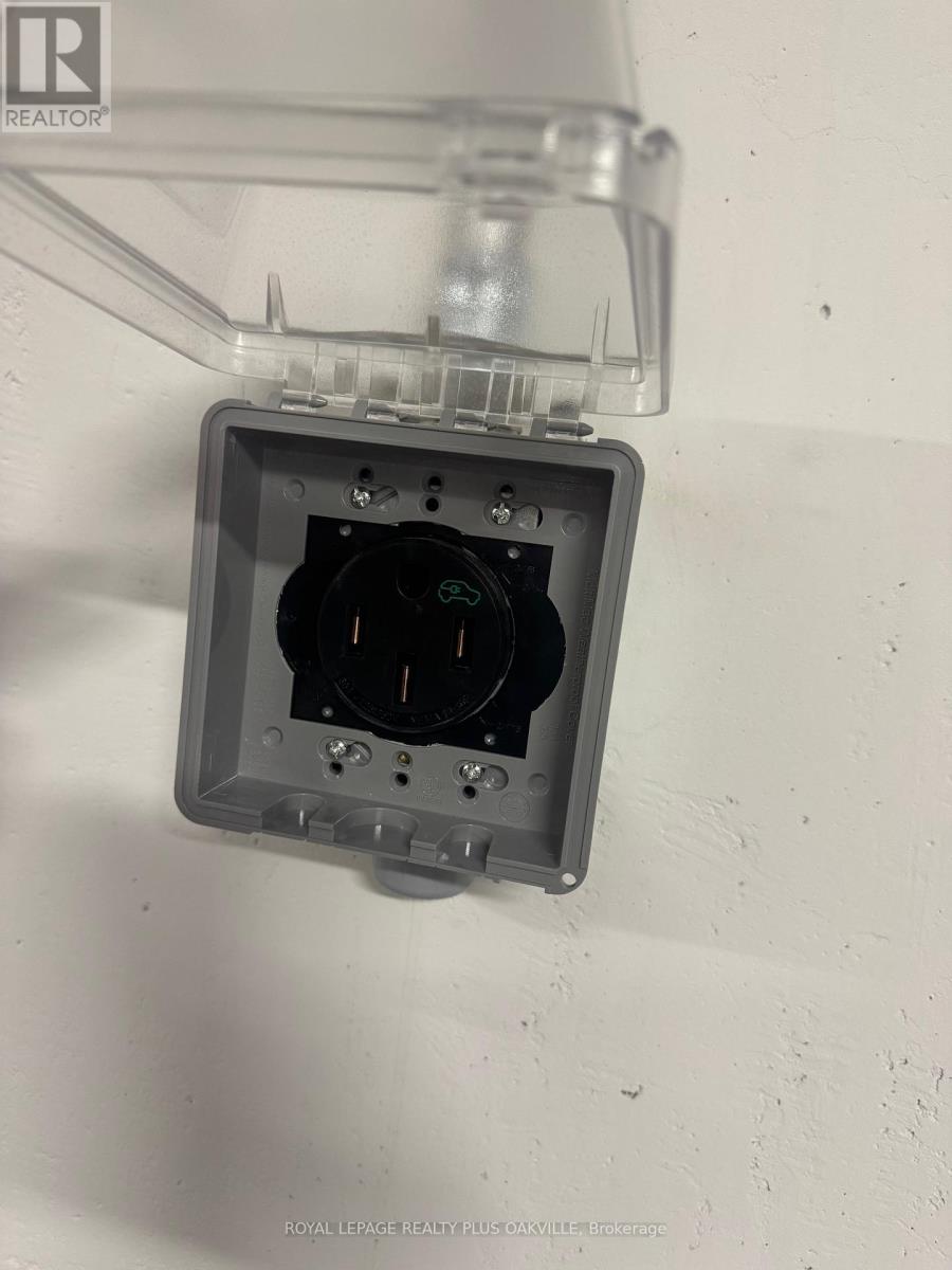 1212 - 2088 James Street, Burlington (Brant), Ontario  L7R 0H2 - Photo 24 - W12861772