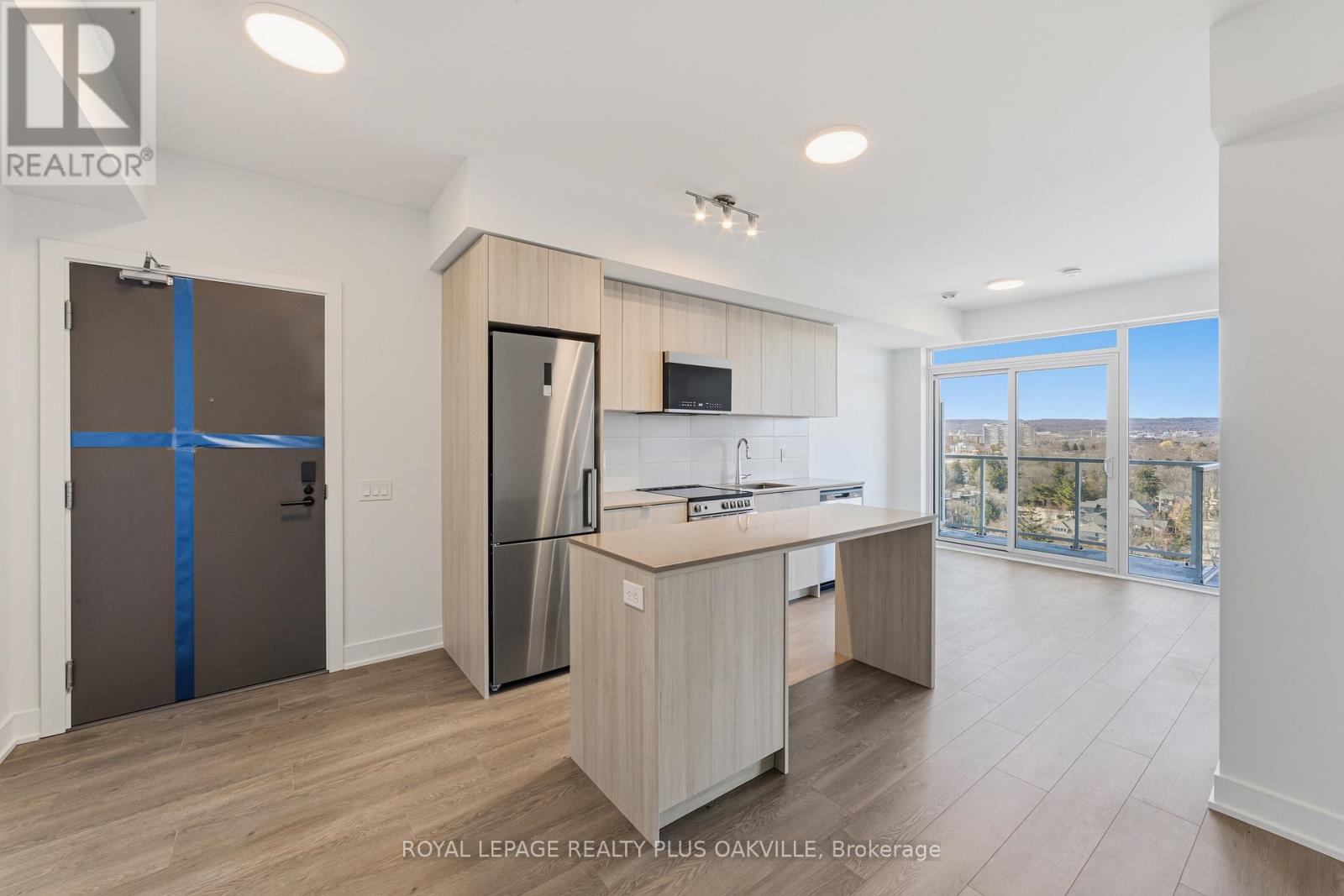 1212 - 2088 James Street, Burlington (Brant), Ontario  L7R 0H2 - Photo 5 - W12861772