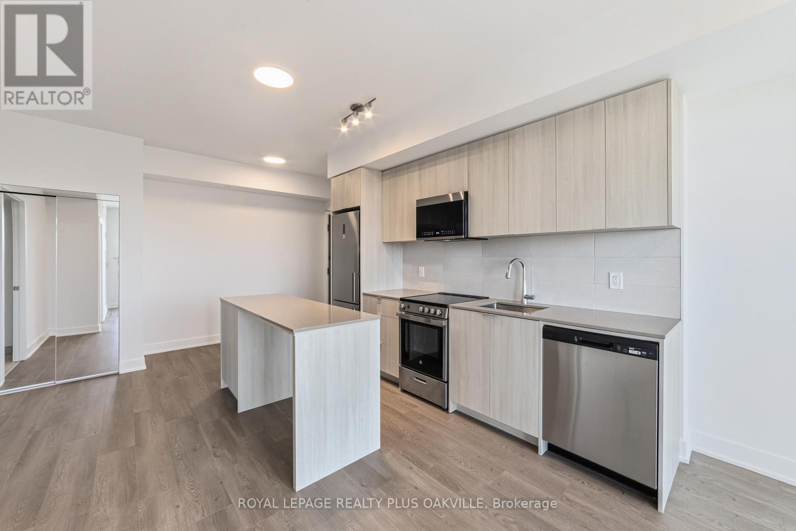 1212 - 2088 James Street, Burlington (Brant), Ontario  L7R 0H2 - Photo 6 - W12861772