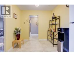 225 HARVARD Place Unit# 911, Waterloo, Ontario