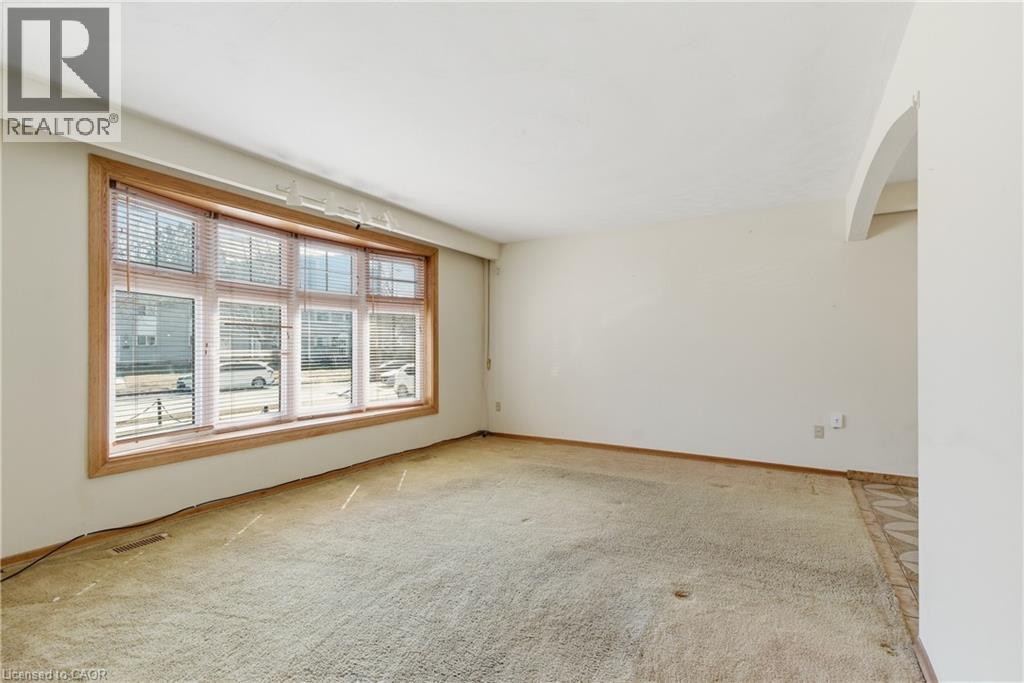 83 Riverdale Drive, Hamilton, Ontario  L8E 1K2 - Photo 4 - 40810590