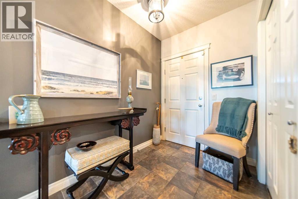205, 4 Hemlock Crescent Sw, Calgary, Alberta  T3C 2Z1 - Photo 7 - A2287197