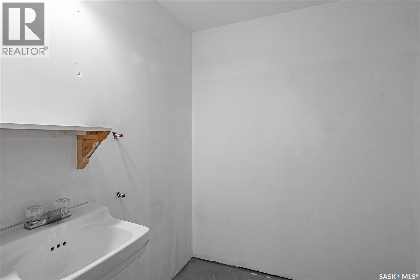 3006 33rd Street W, Saskatoon, Saskatchewan  S7L 0X9 - Photo 24 - SK029985