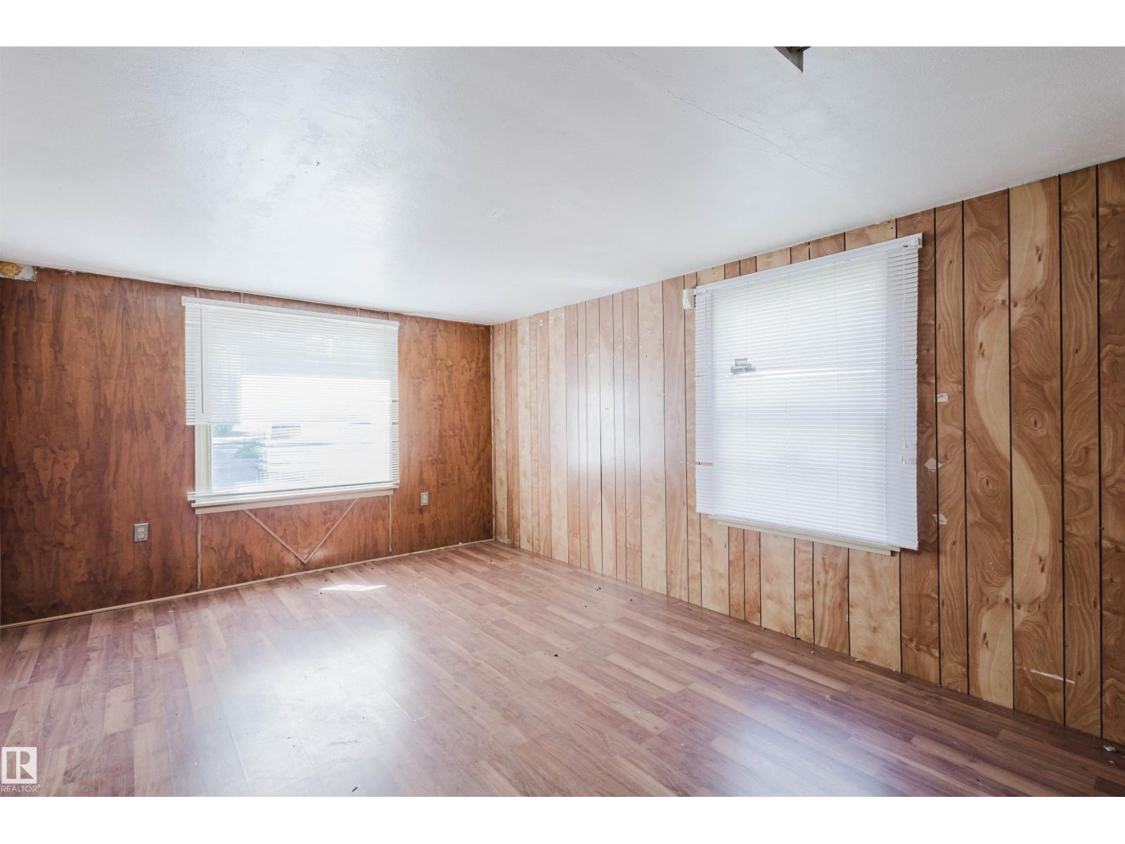 10827 111 St Nw, Edmonton, Alberta  T5H 3G5 - Photo 11 - E4476224