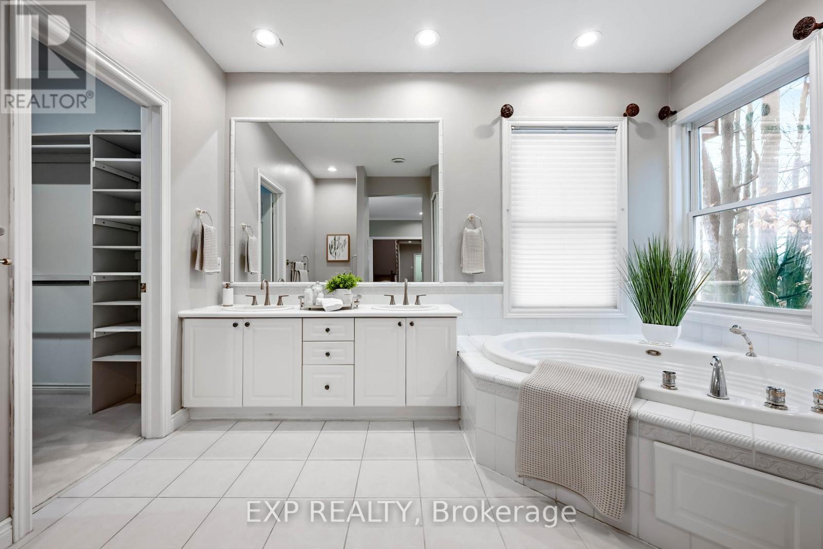 7 Ironwood Court, Mono, Ontario  L9W 4A8 - Photo 27 - X12861494