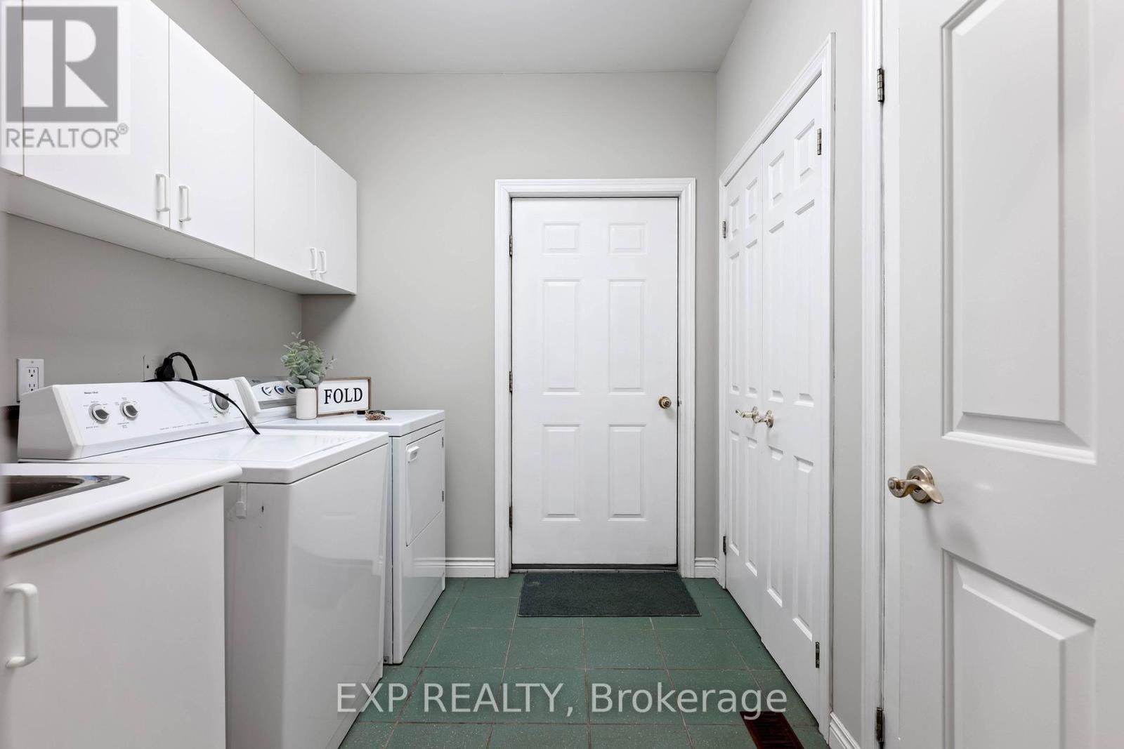 7 Ironwood Court, Mono, Ontario  L9W 4A8 - Photo 30 - X12861494