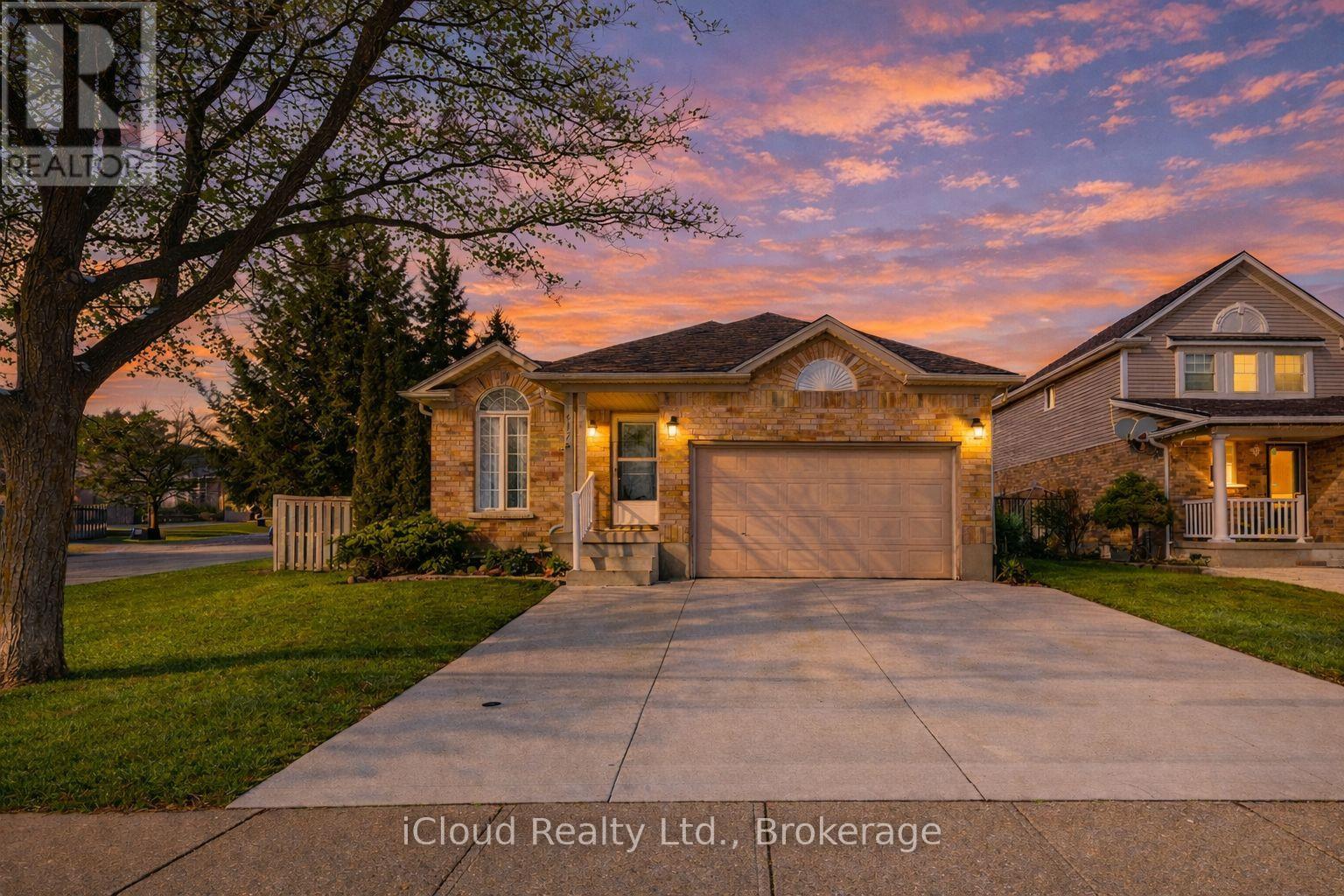 617 Trico Drive, Cambridge, Ontario  N3H 5P2 - Photo 2 - X12861588