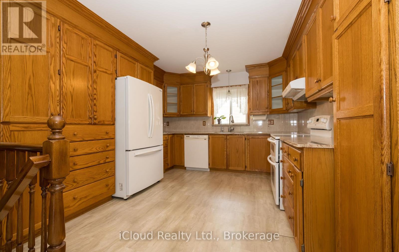 617 Trico Drive, Cambridge, Ontario  N3H 5P2 - Photo 8 - X12861588