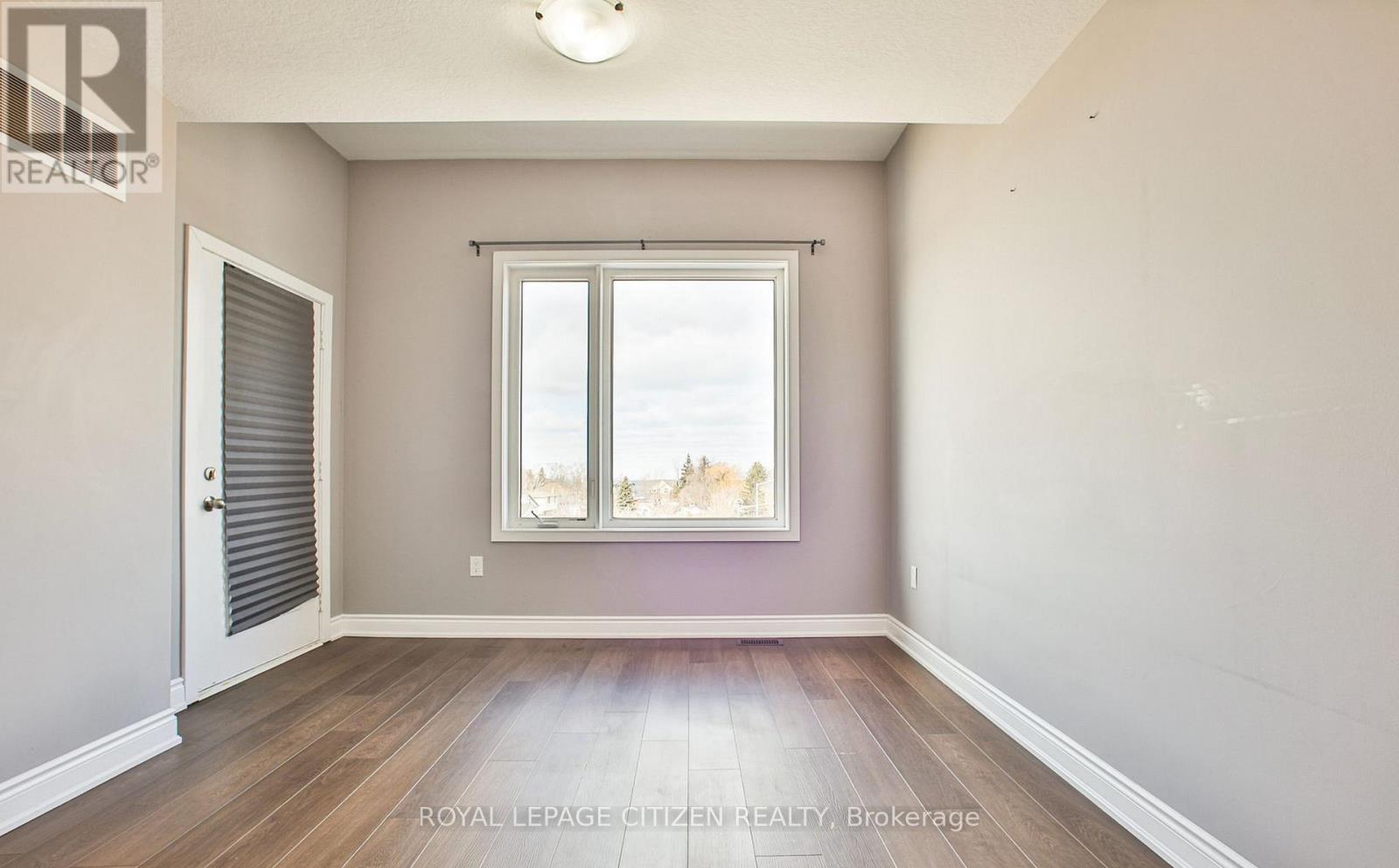 102 - 590 N Service Road E, Hamilton (Lakeshore), Ontario  L8E 0K5 - Photo 13 - X12861638