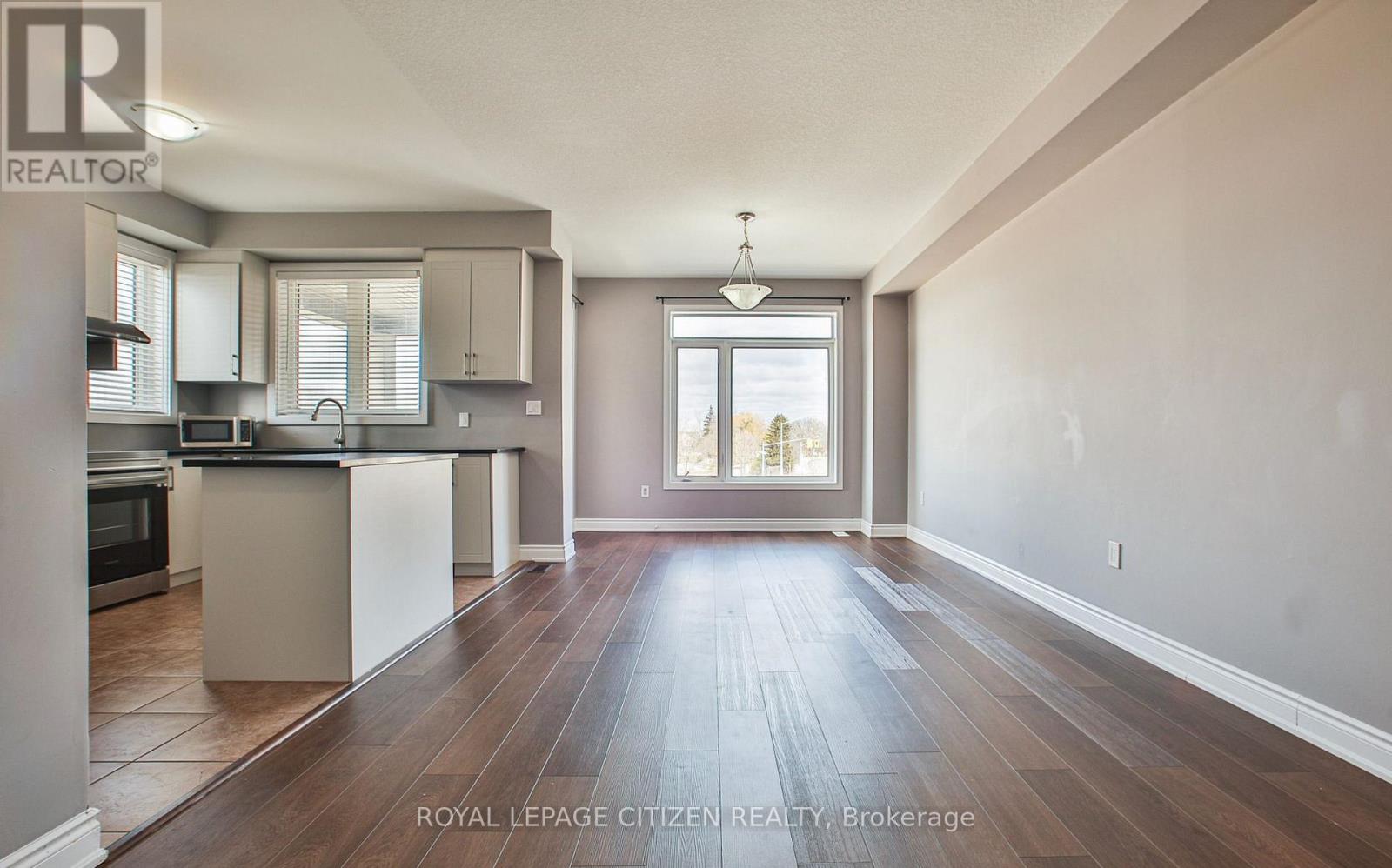 102 - 590 N Service Road E, Hamilton (Lakeshore), Ontario  L8E 0K5 - Photo 5 - X12861638