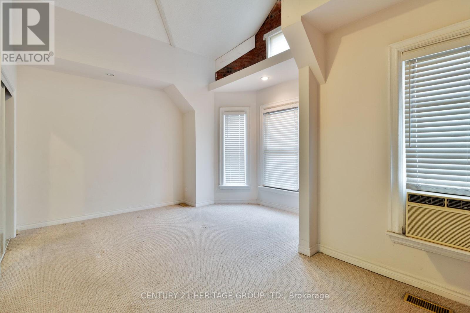 27 Tisdale Street N, Hamilton (Beasley), Ontario  L8L 5M3 - Photo 12 - X12861784