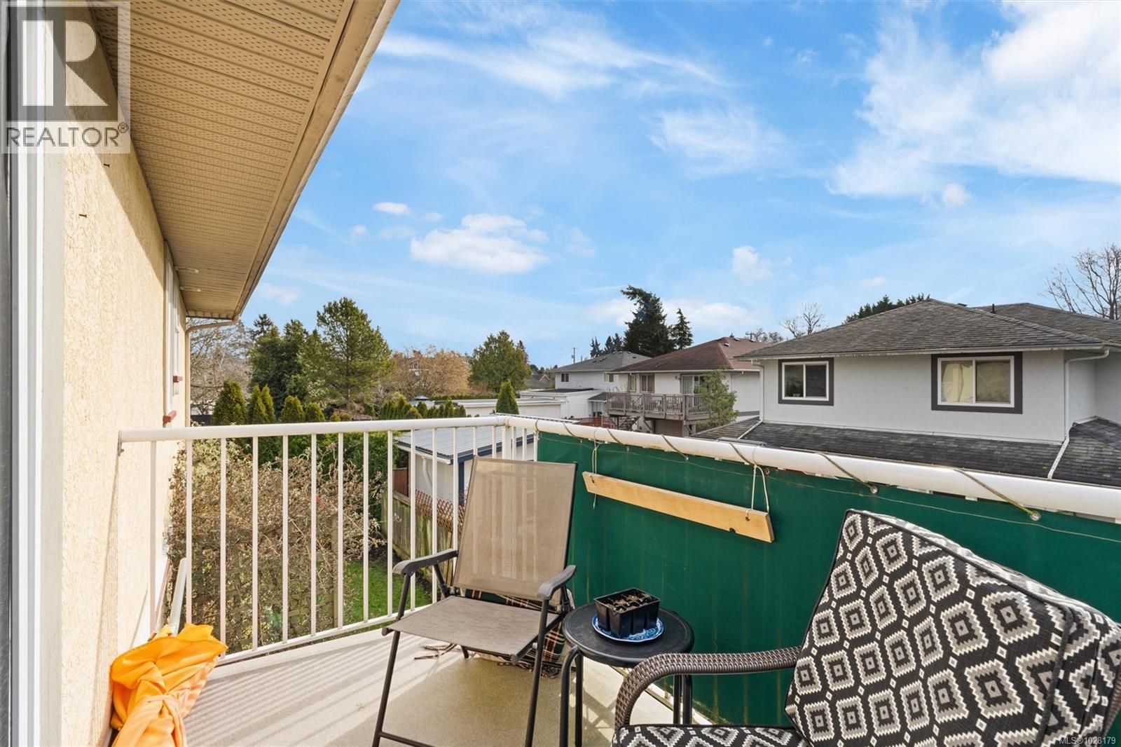 7 2715 Shelbourne St, Victoria, British Columbia  V8R 4M3 - Photo 22 - 1028179