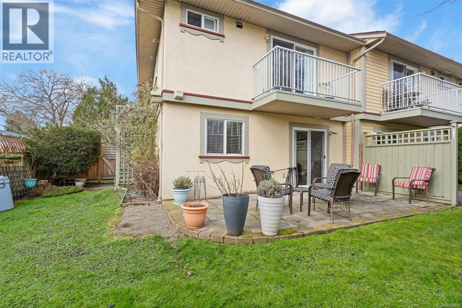 7 2715 Shelbourne St, Victoria, British Columbia  V8R 4M3 - Photo 32 - 1028179