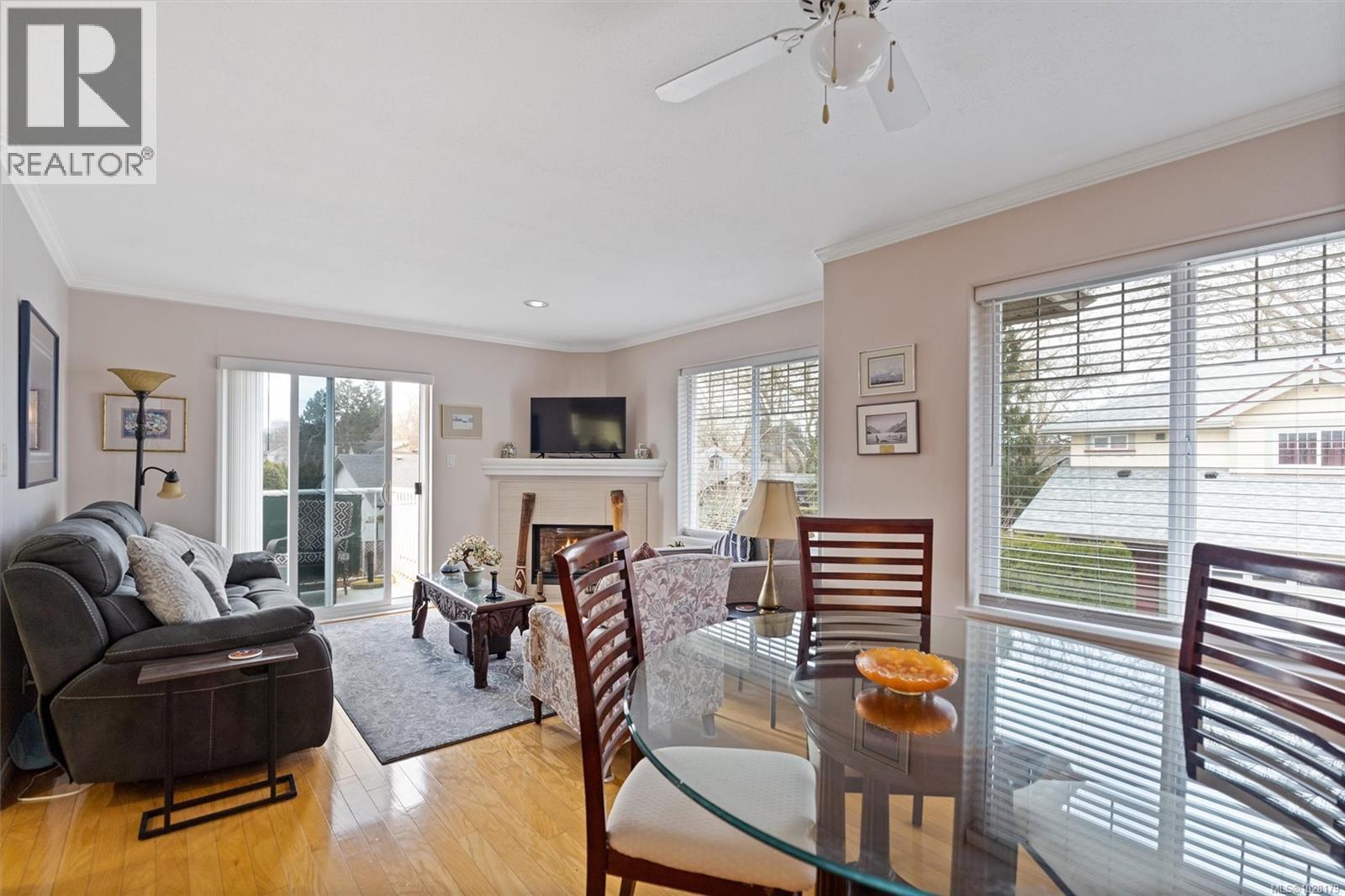 7 2715 Shelbourne St, Victoria, British Columbia  V8R 4M3 - Photo 9 - 1028179