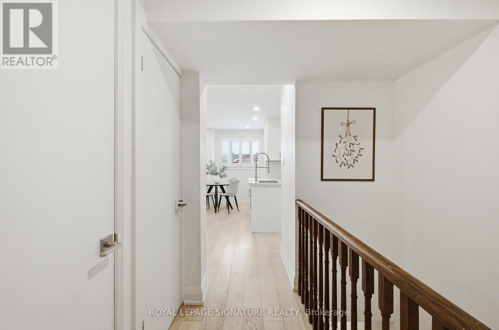 1029 - 75 Weldrick Road E, Richmond Hill, Ontario  L4C 0H9 - Photo 3 - N12860048