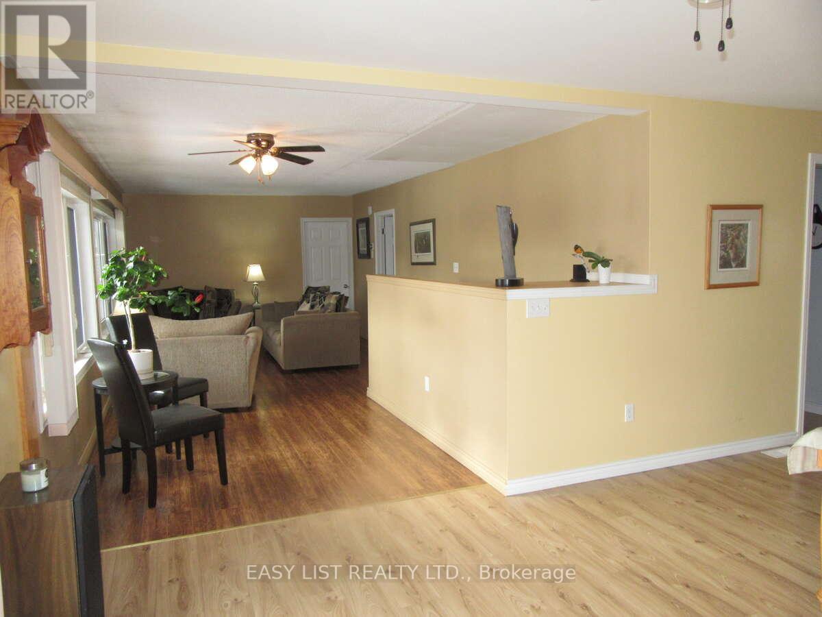 16 Fire Route 122, Trent Lakes, Ontario  K0M 1A0 - Photo 10 - X12542798