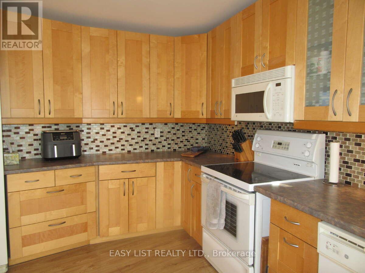 16 Fire Route 122, Trent Lakes, Ontario  K0M 1A0 - Photo 12 - X12542798