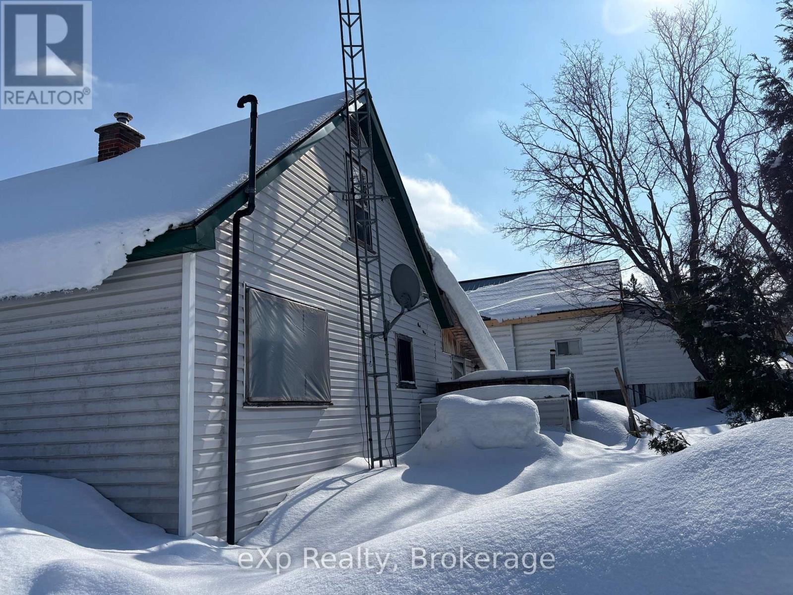 47 Muskoka Road, Georgian Bay, Ontario  P0C 1H0 - Photo 12 - X12861838