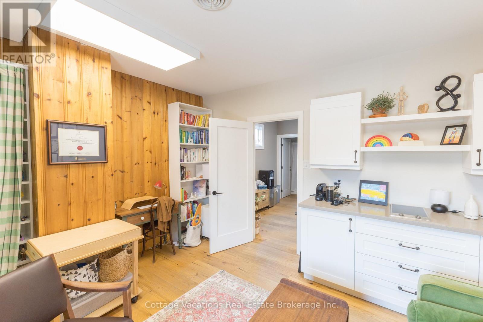 10 Brunel Road, Huntsville, Ontario  P1H 2A9 - Photo 18 - X12861936