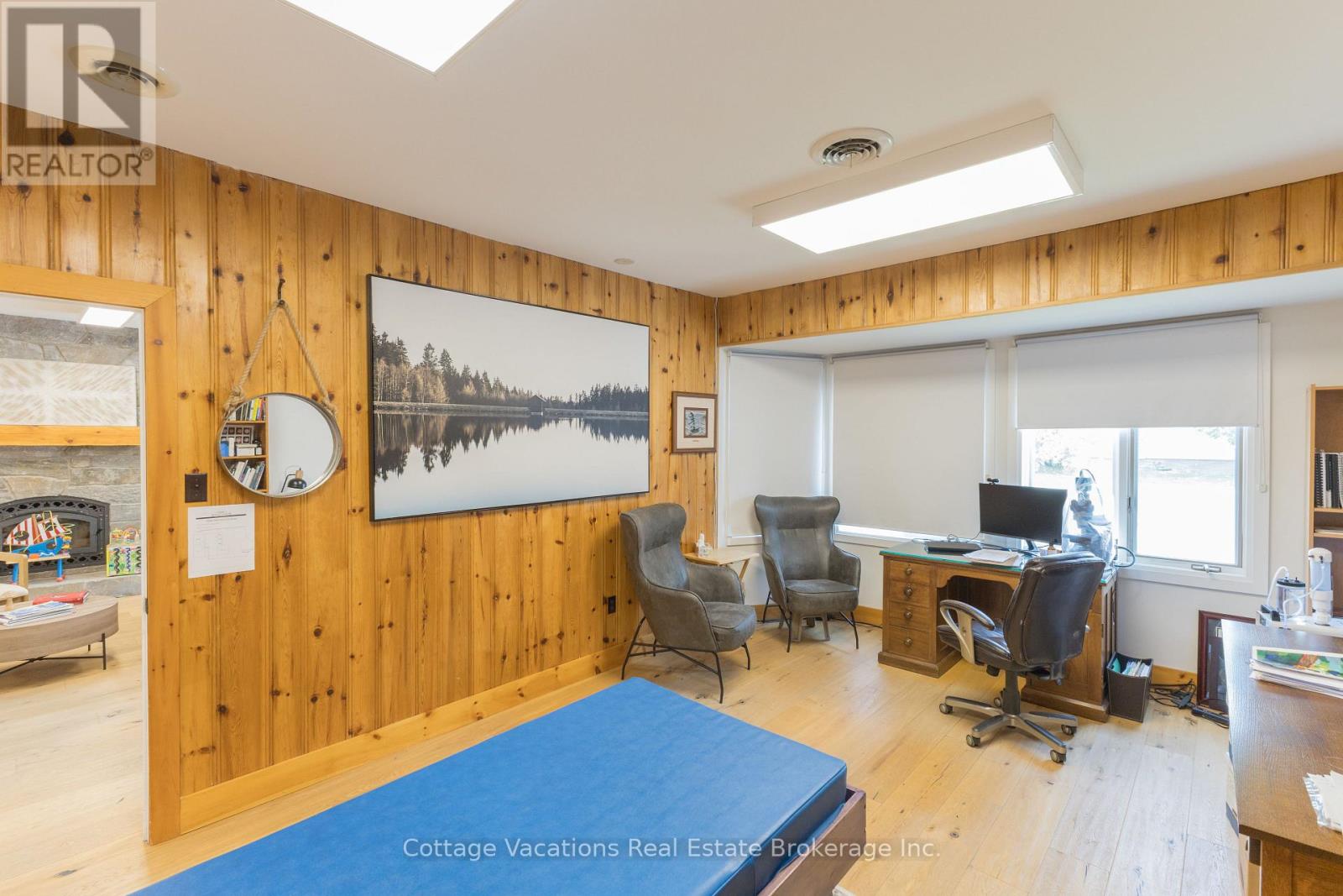 10 Brunel Road, Huntsville, Ontario  P1H 2A9 - Photo 23 - X12861936