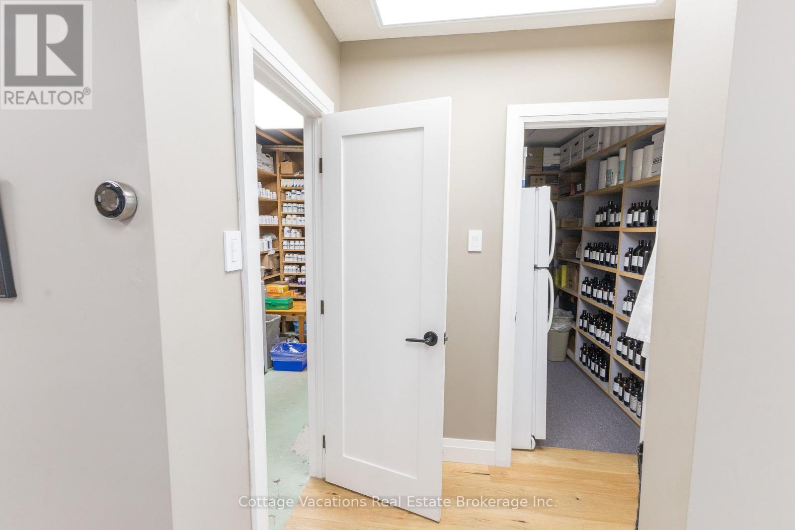 10 Brunel Road, Huntsville, Ontario  P1H 2A9 - Photo 9 - X12861936