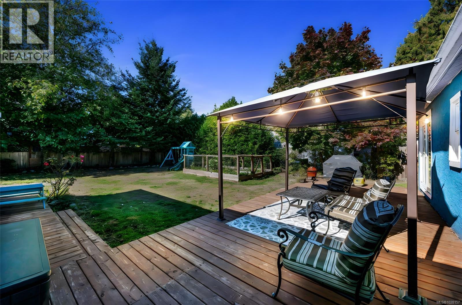 3126 Metchosin Rd, Colwood, British Columbia  V9C 2A1 - Photo 28 - 1028157