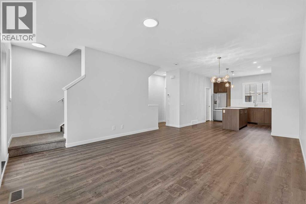 172 Hotchkiss Common SE, Calgary, Alberta