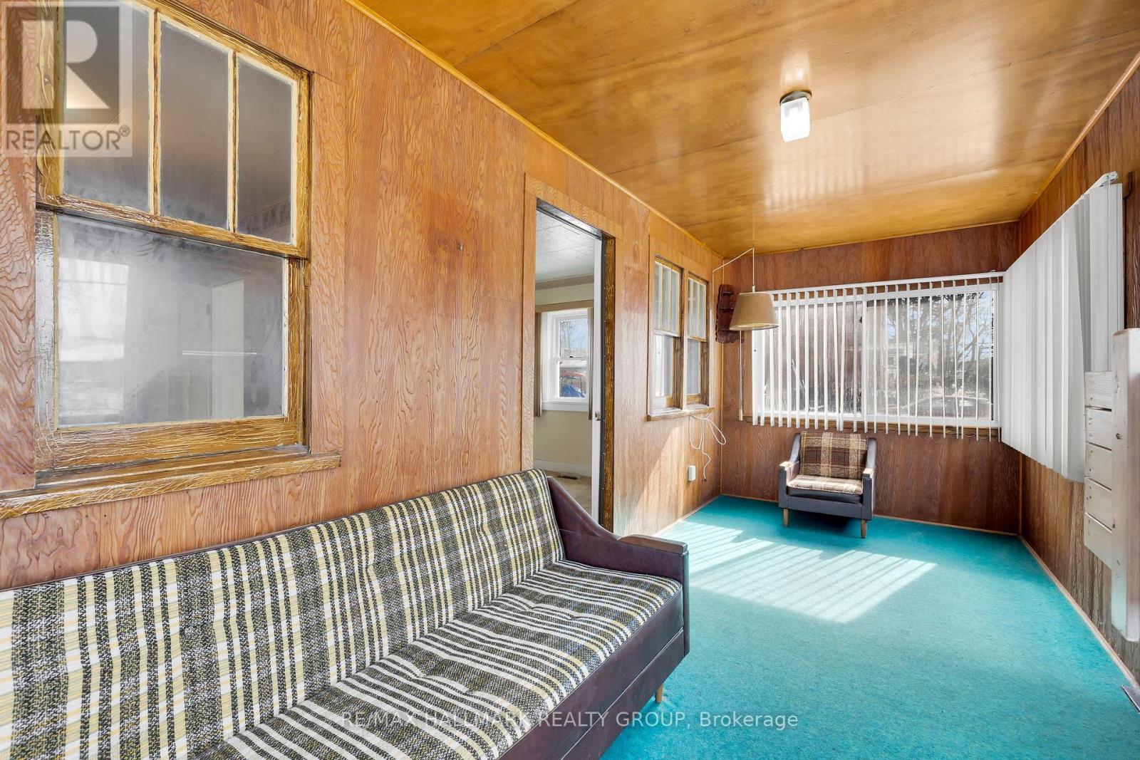 11 Maitland Street, Smiths Falls, Ontario  K7A 2K9 - Photo 3 - X12861816