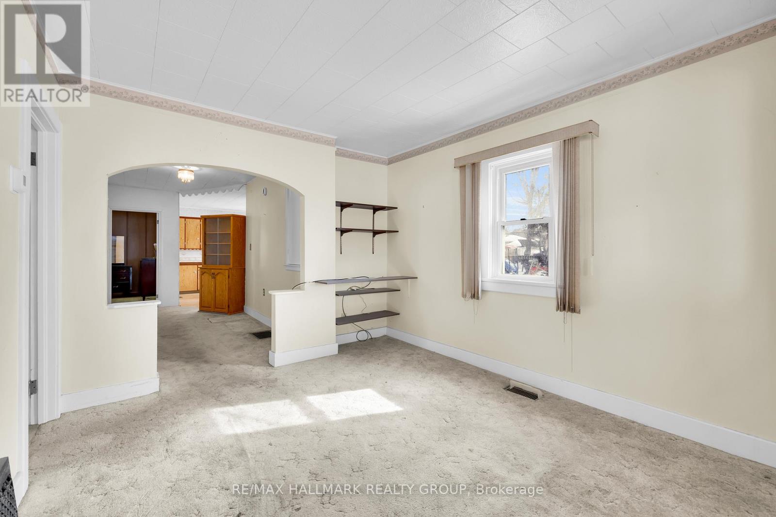 11 Maitland Street, Smiths Falls, Ontario  K7A 2K9 - Photo 5 - X12861816