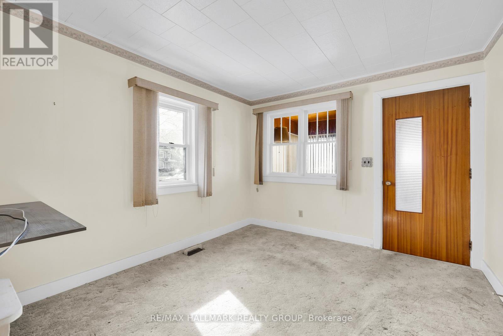 11 Maitland Street, Smiths Falls, Ontario  K7A 2K9 - Photo 6 - X12861816