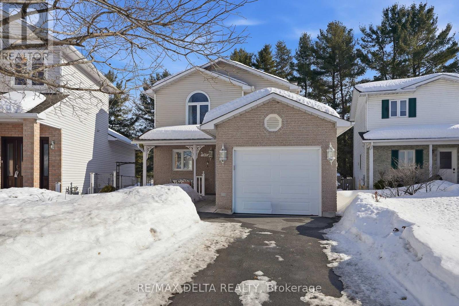 301 Bonavista Street, Clarence-Rockland, Ontario  K4K 1N8 - Photo 2 - X12861948