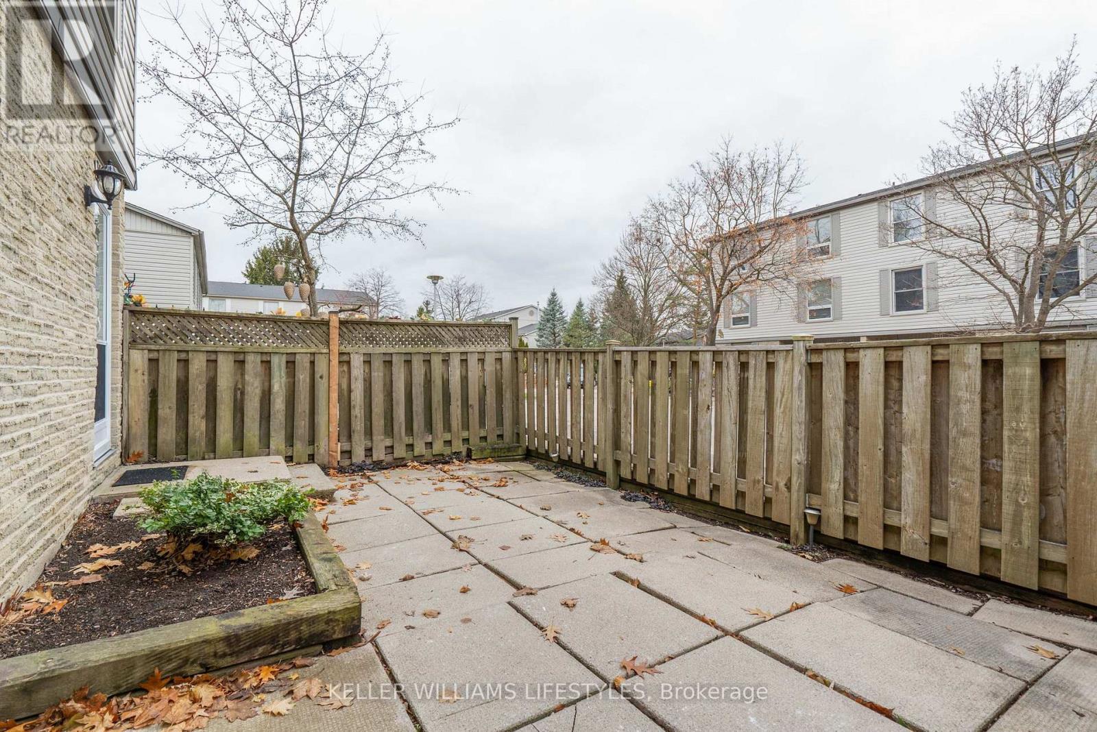 345 Everglade Crescent, London North, Ontario  N6H 4M7 - Photo 3 - X12861828