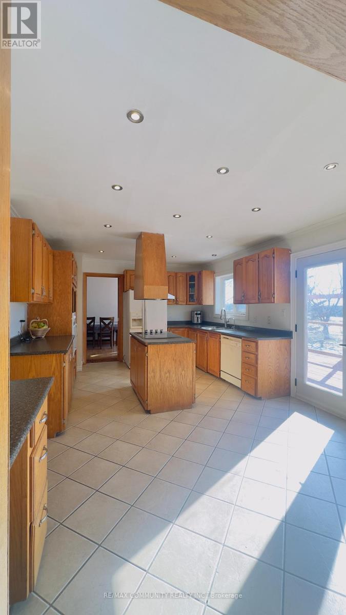 2086 Solina Road, Clarington, Ontario  L1C 6Z1 - Photo 8 - E12846338