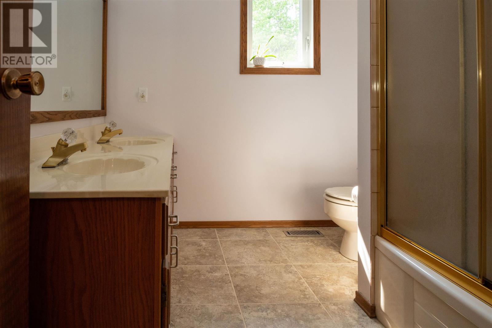 11a Lebrons Rd, Long Bay, Lake Of The Woods, Sioux Narrows, Ontario  P0X 1N0 - Photo 31 - TB2600387